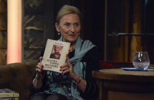 Reviczky Katalin 